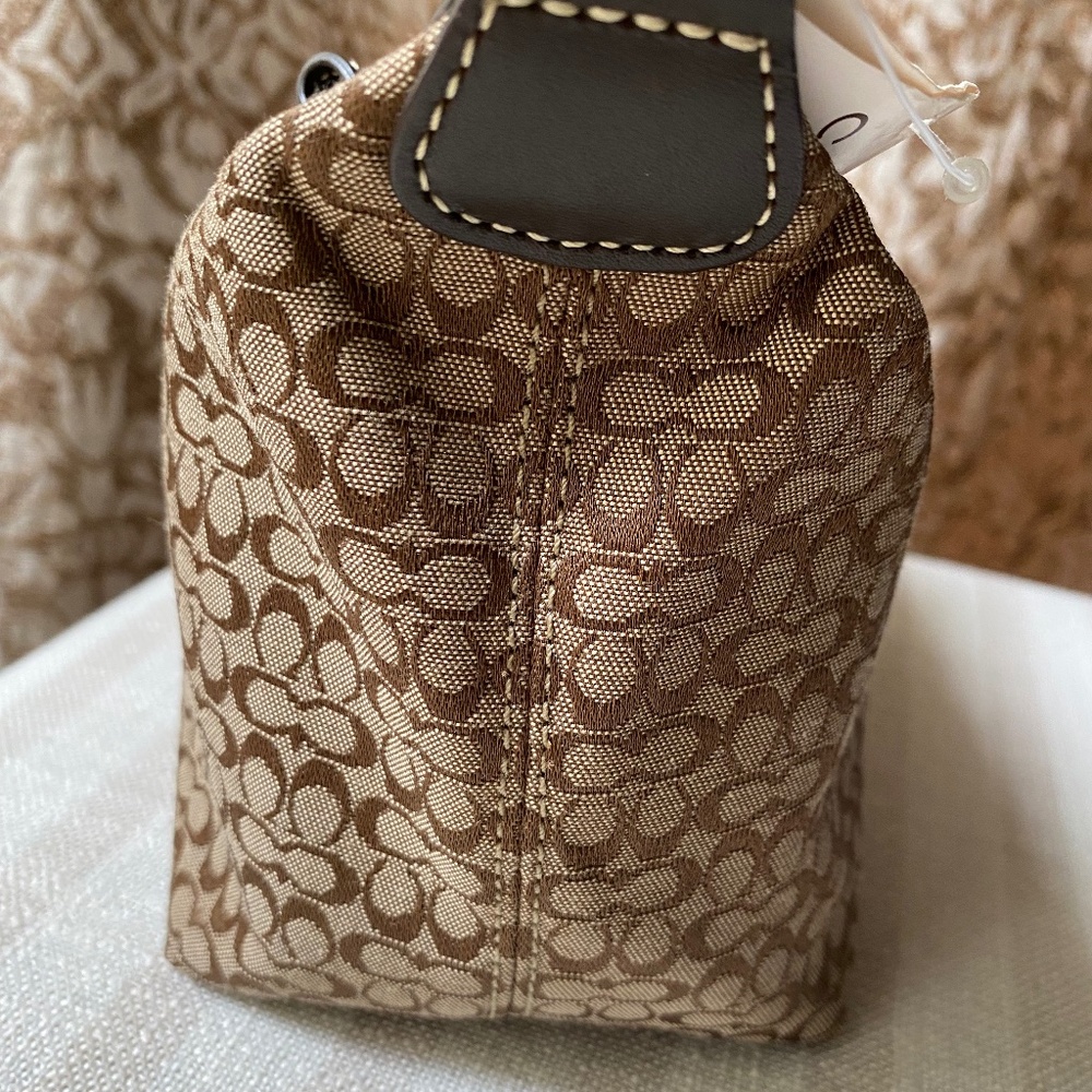 Coach Mini Signature Pouchette w/ Tags - Picture 2 of 11